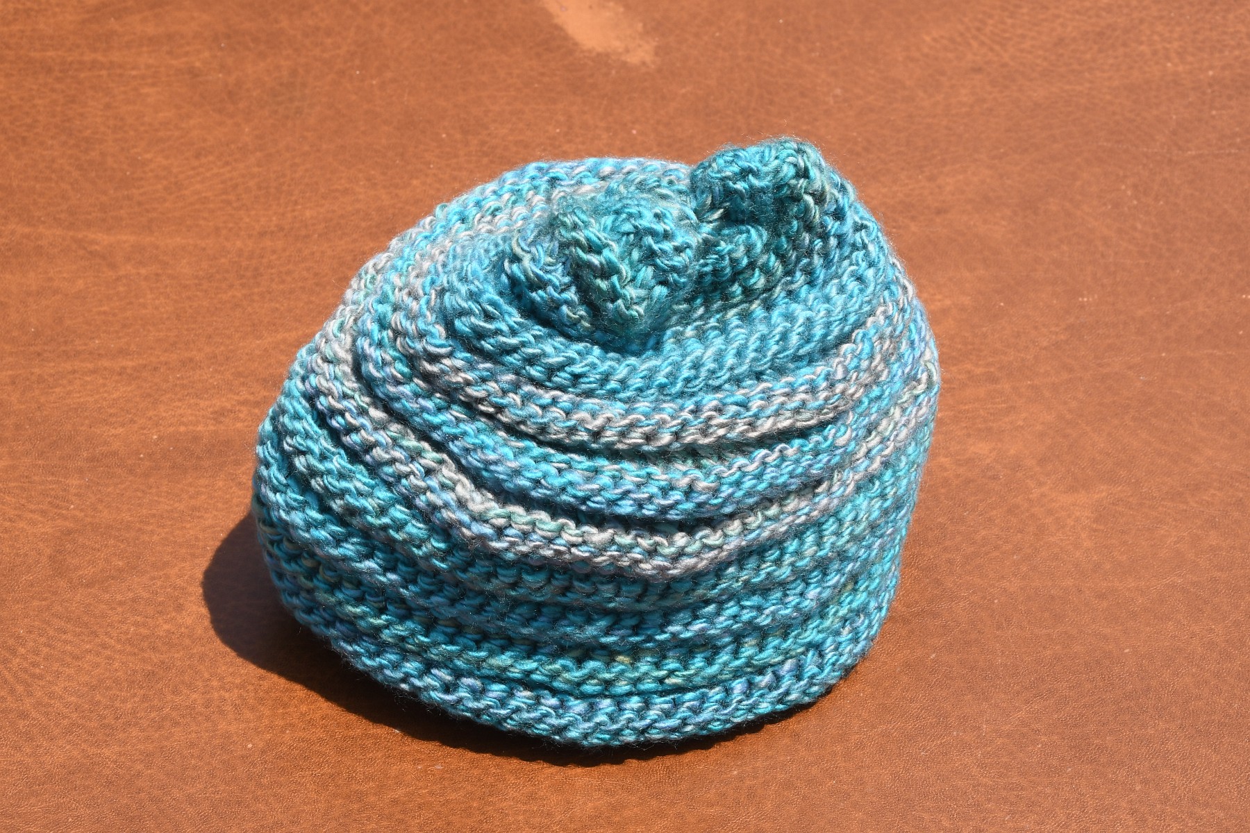 Handmade knit hat, color: Tidal